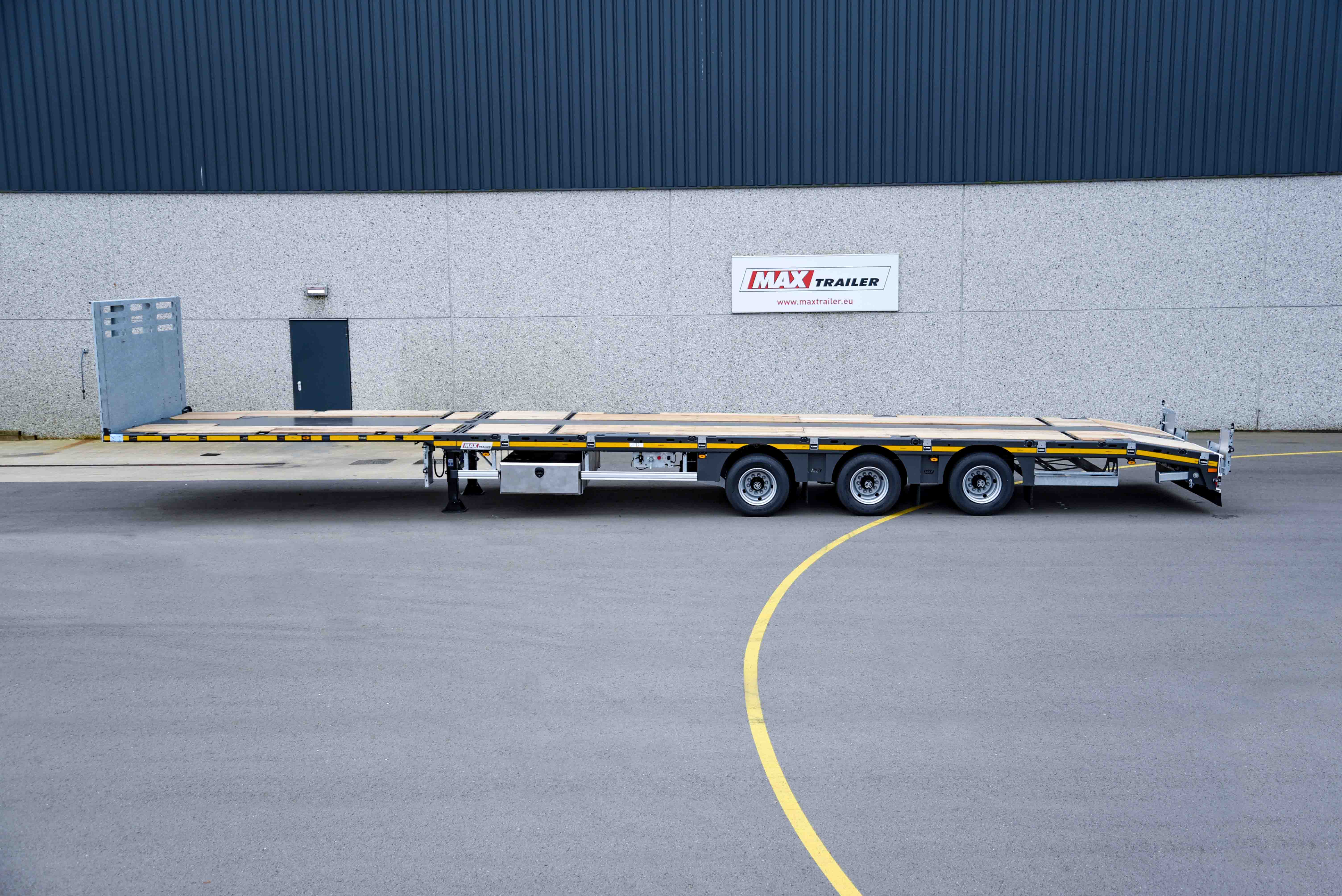 Flatbed trailer MAX Trailer MAX200 vehicle for sale