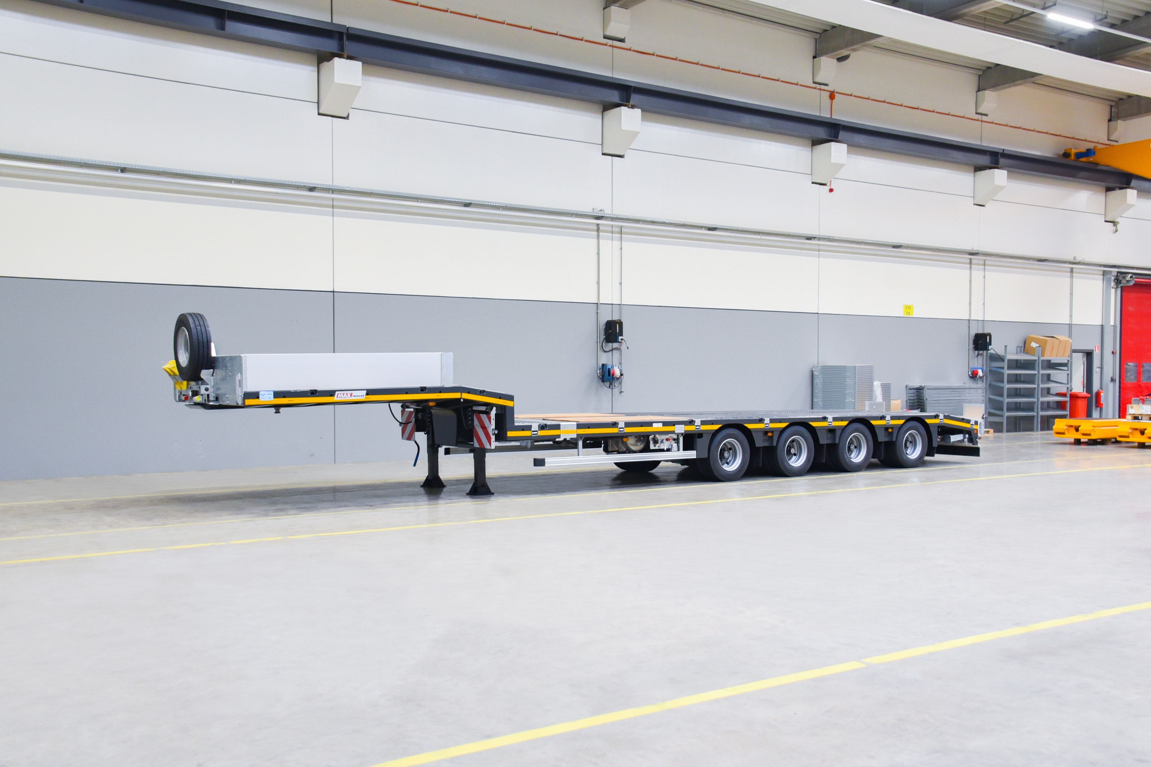 Low loader MAX Trailer MAX100 vehicle for sale