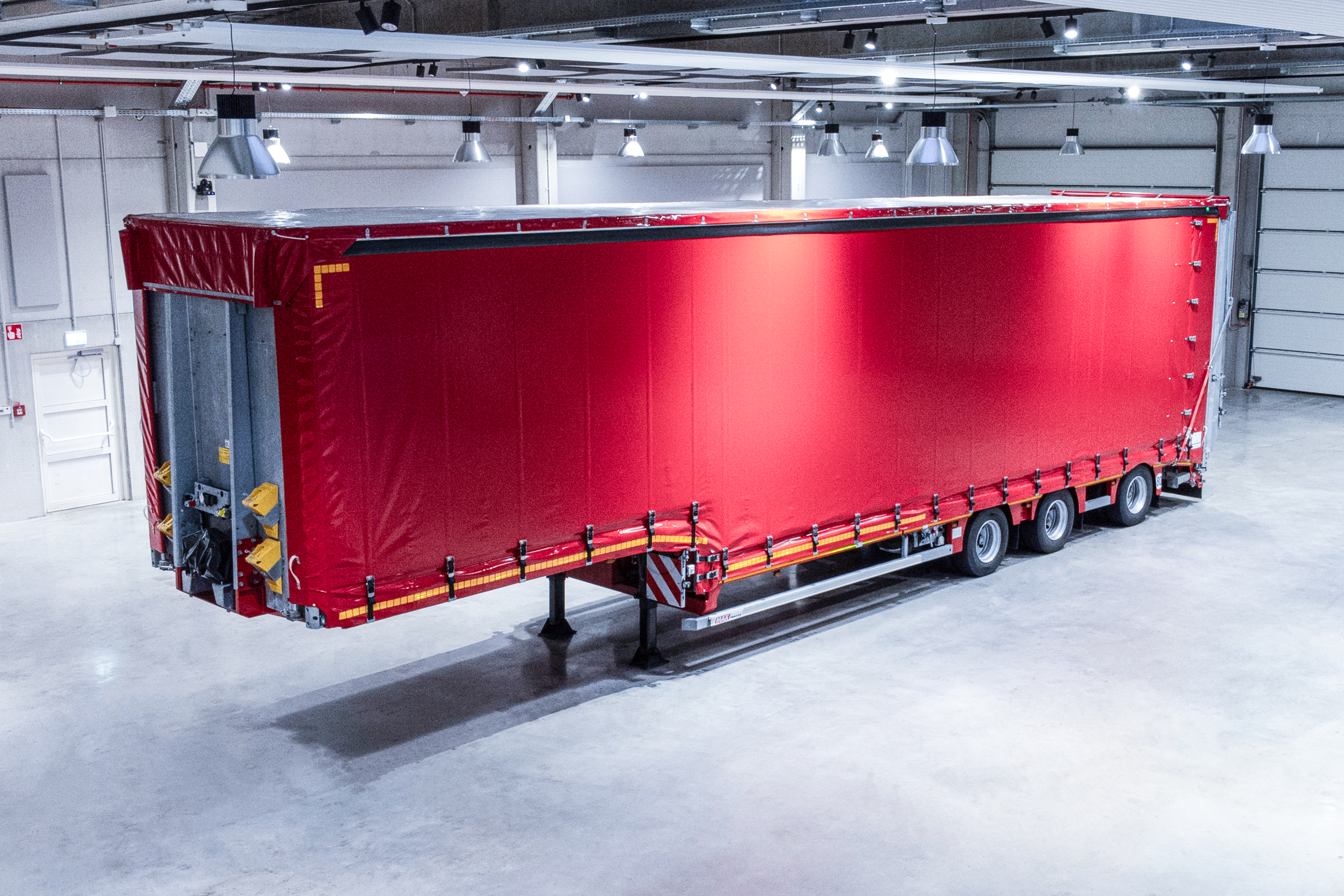 Low loader MAX Trailer MAX100 vehicle for sale