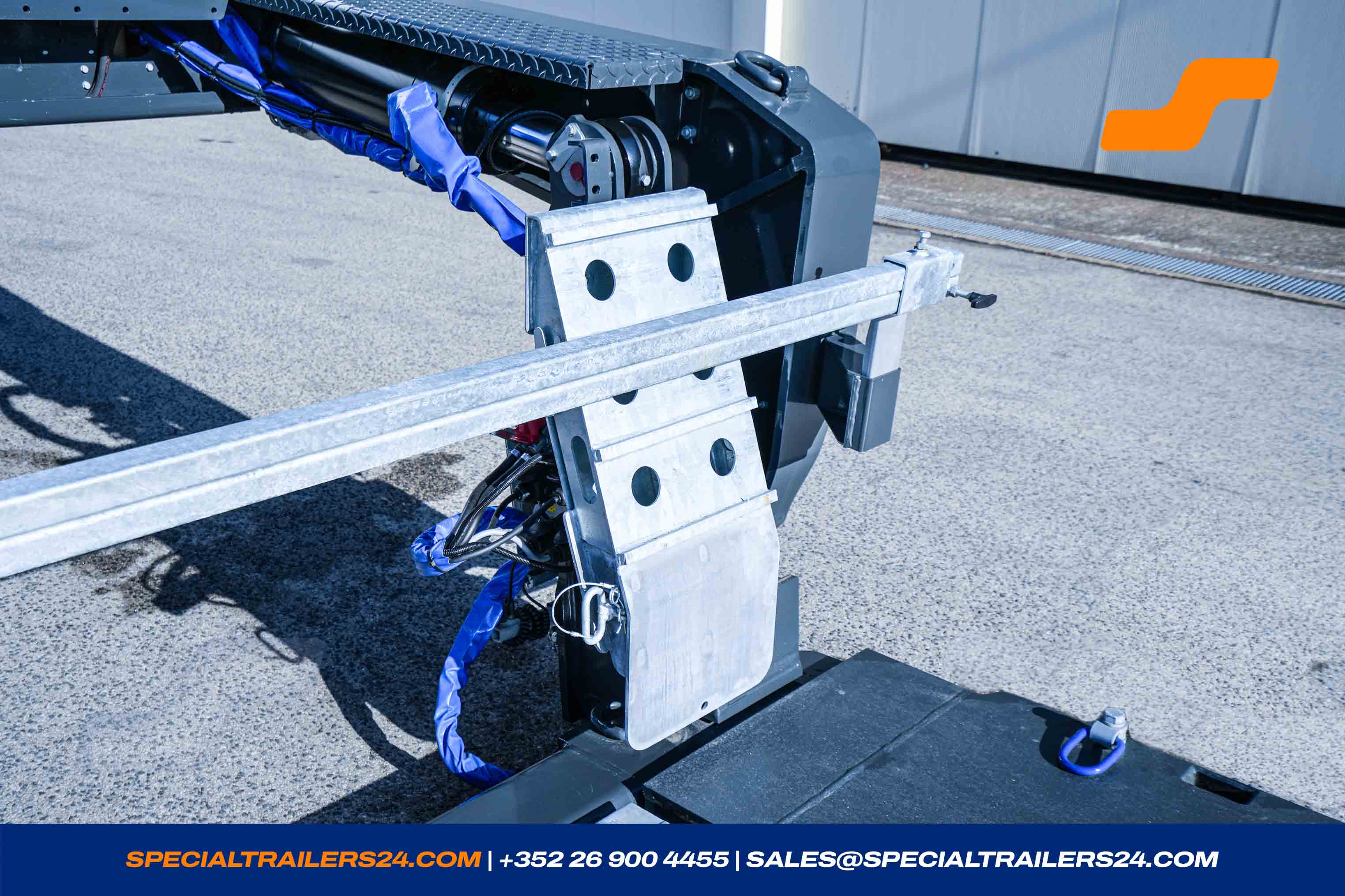 Lowbed trailer Faymonville MegaMAX vehicle for sale (image count prefix 30/64)