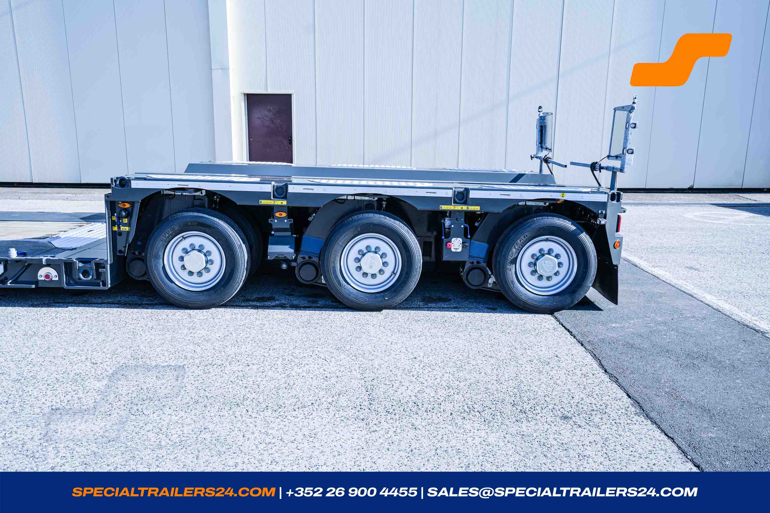 Lowbed trailer Faymonville MegaMAX vehicle for sale (image count prefix 35/64)
