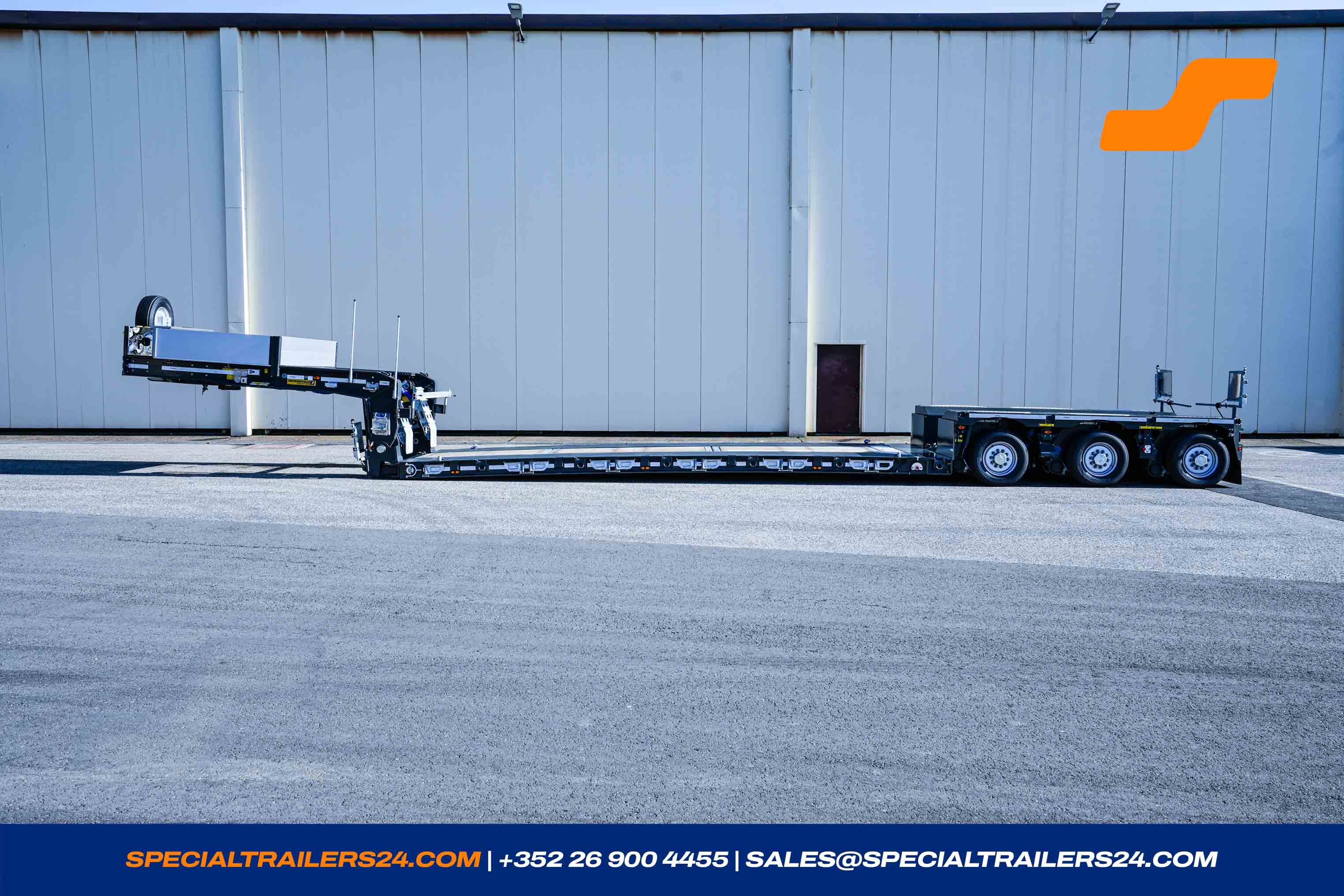 Lowbed trailer Faymonville MegaMAX vehicle for sale (image count prefix 2/64)