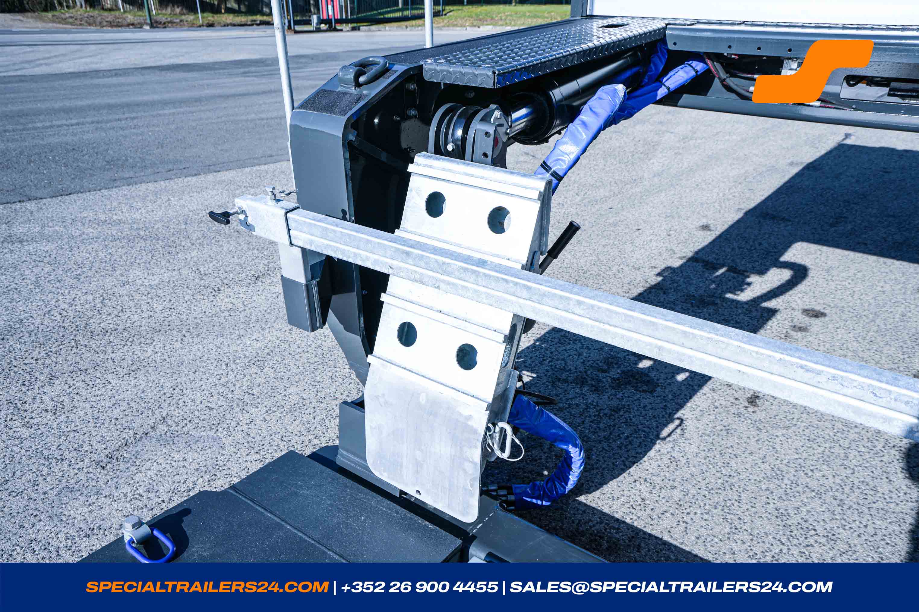 Lowbed trailer Faymonville MegaMAX vehicle for sale (image count prefix 28/64)