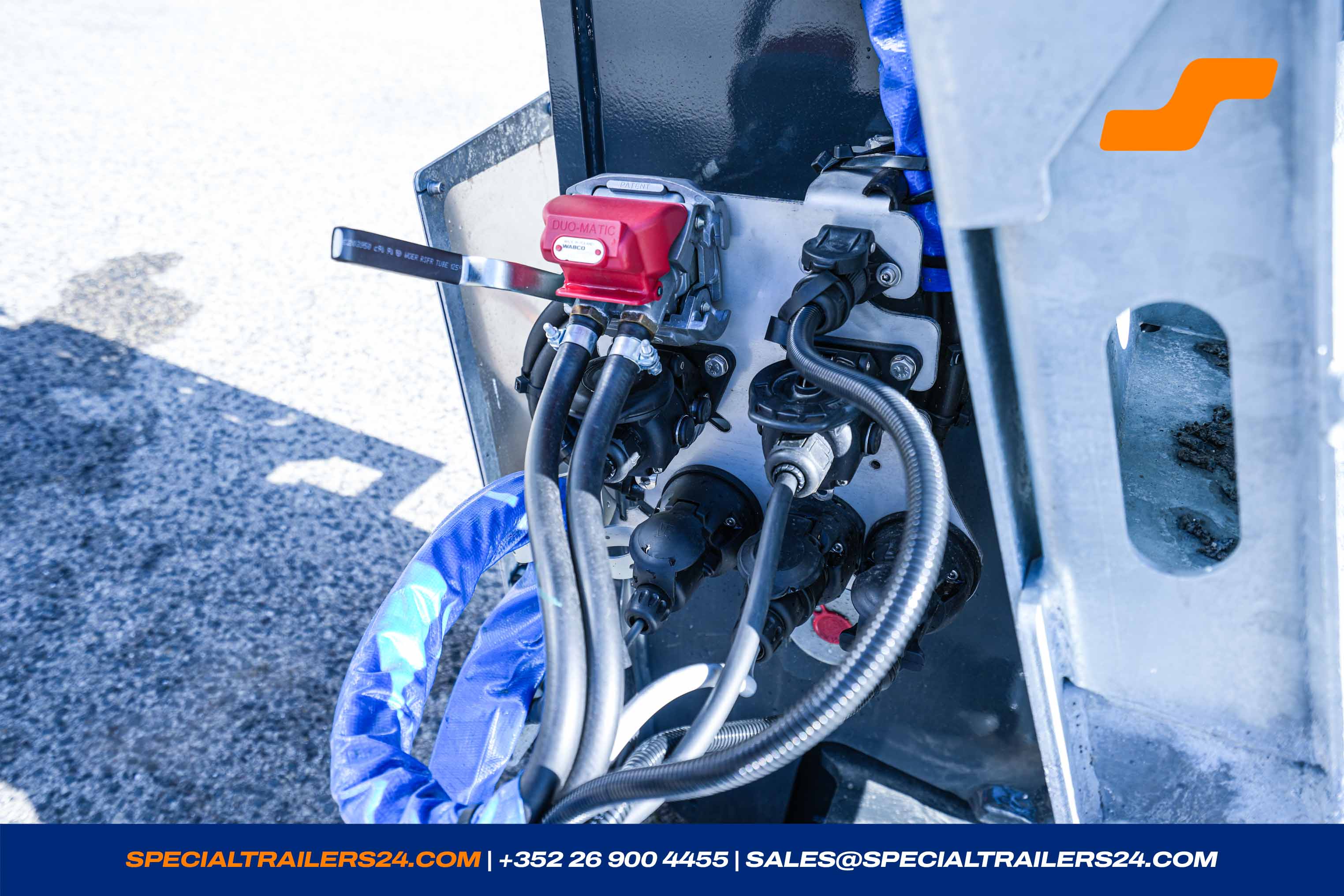 Lowbed trailer Faymonville MegaMAX vehicle for sale (image count prefix 31/64)
