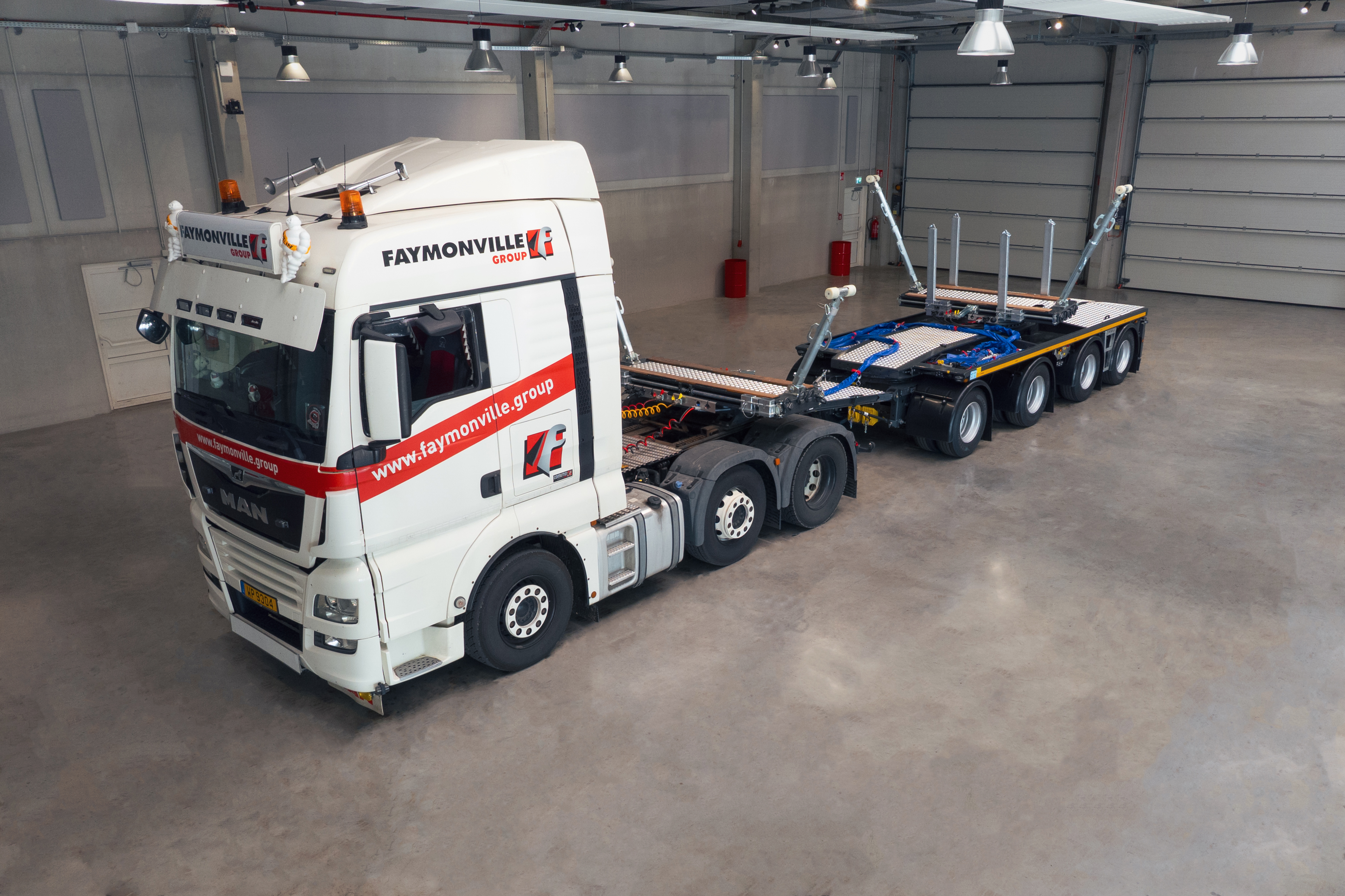Self-steering trailer Faymonville FlexMAX vehicle for sale