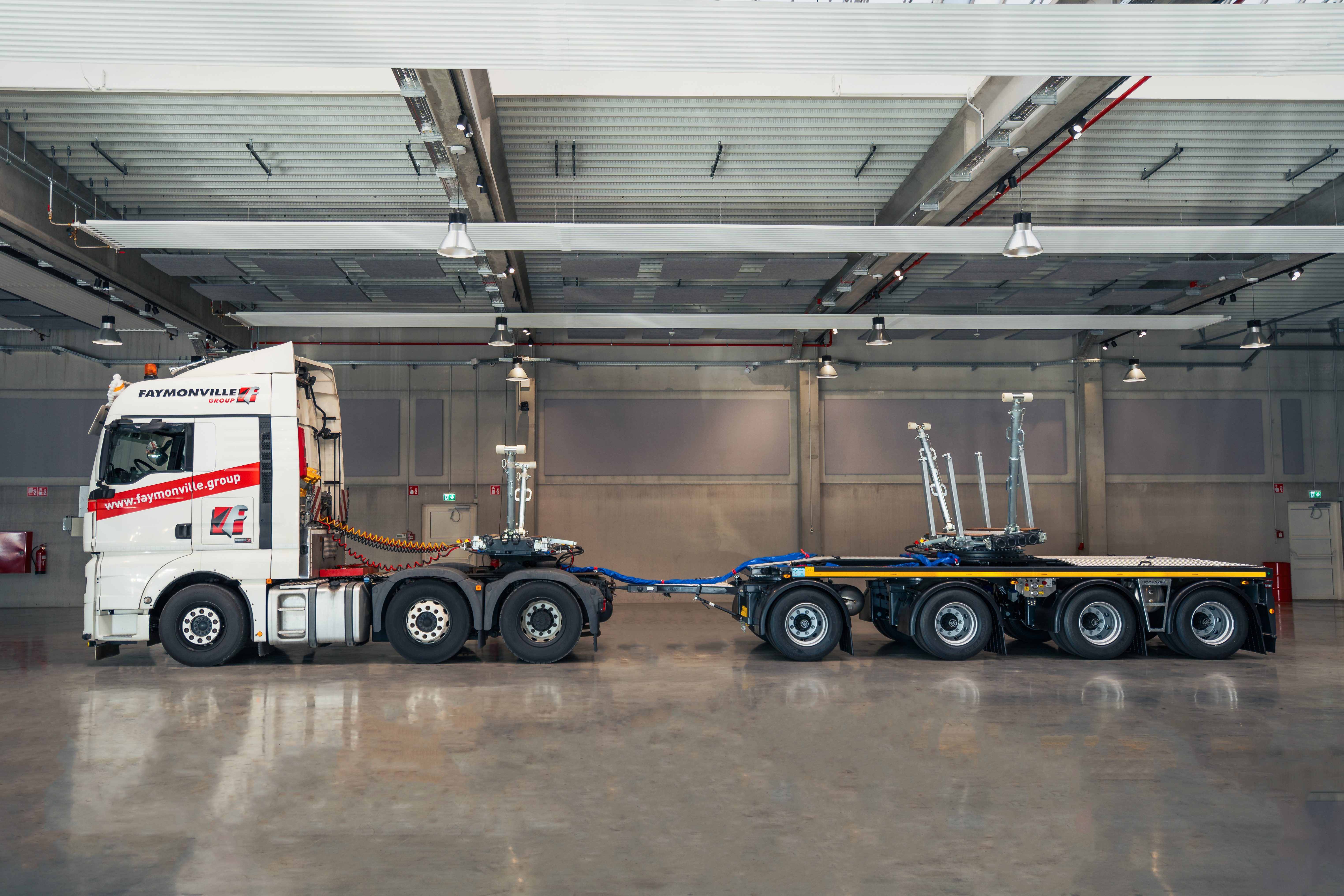 Self-steering trailer Faymonville FlexMAX vehicle for sale